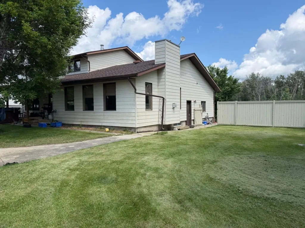 125 14 Street NW Drumheller AB T0J0Y1