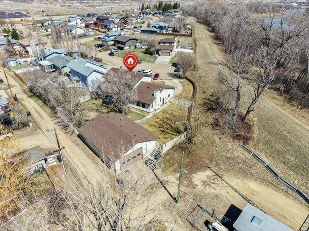 125 14 Street NW Drumheller AB T0J0Y1