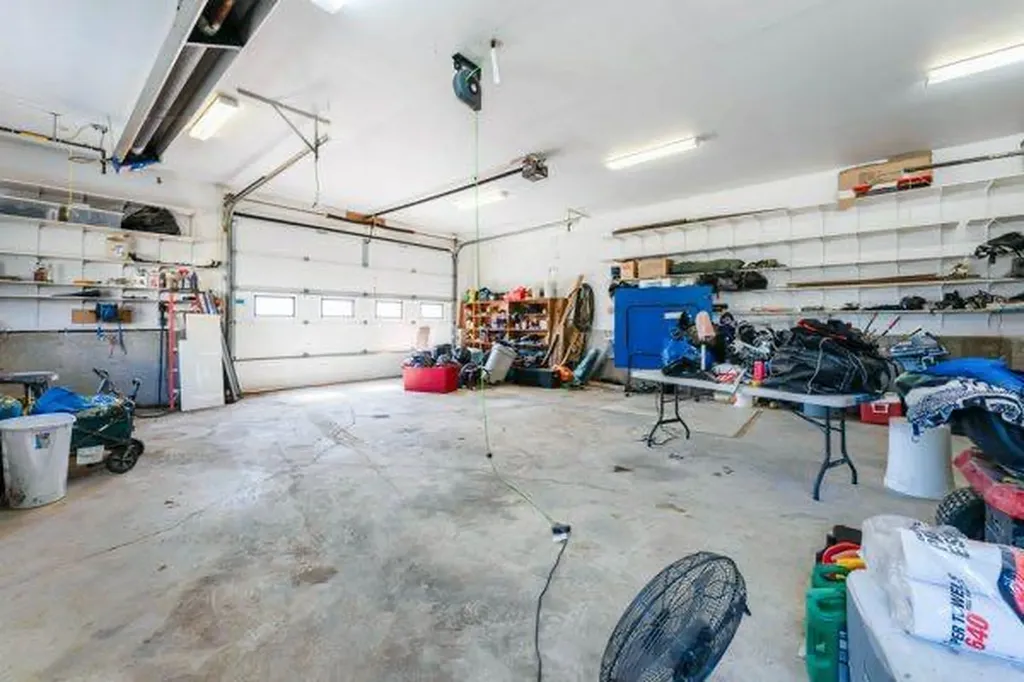125 14 Street NW Drumheller AB T0J0Y1
