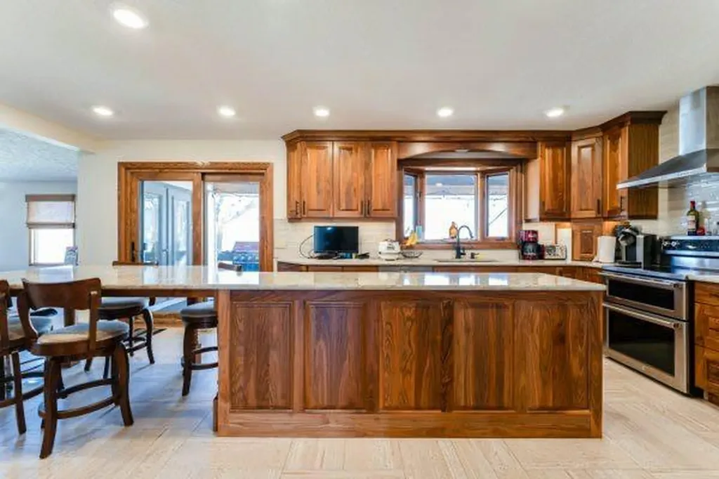 125 14 Street NW Drumheller AB T0J0Y1