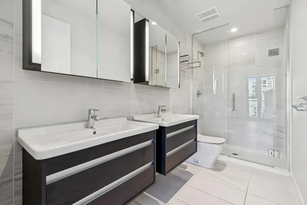 930 16 Avenue SW Calgary AB T2R 1C9