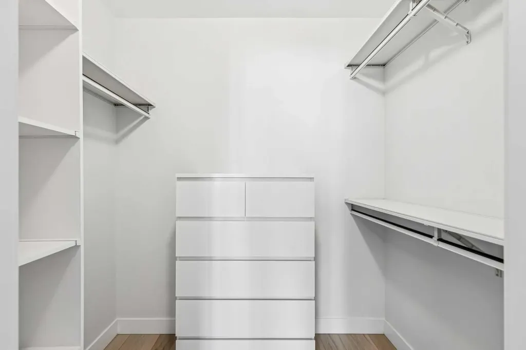 930 16 Avenue SW Calgary AB T2R 1C9