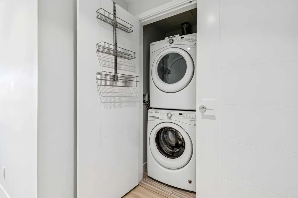 930 16 Avenue SW Calgary AB T2R 1C9