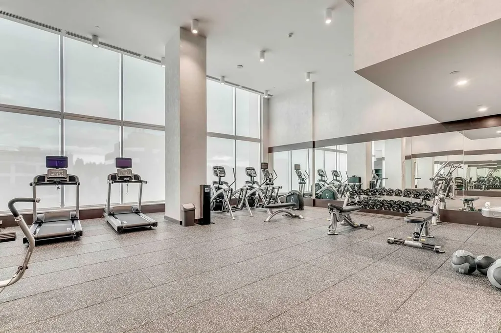930 16 Avenue SW Calgary AB T2R 1C9