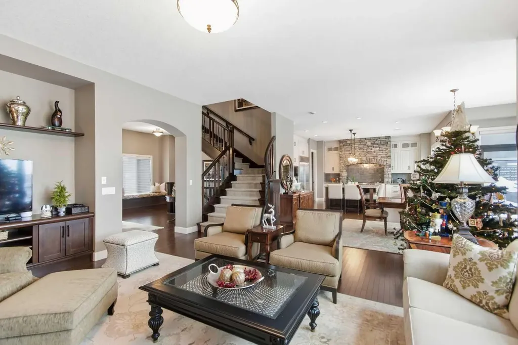 41 Evergreen Mount SW Calgary AB T2Y 0K1