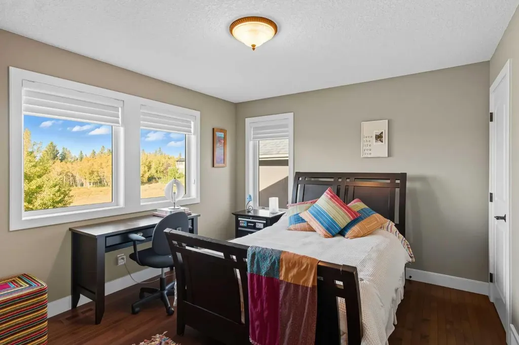 41 Evergreen Mount SW Calgary AB T2Y 0K1
