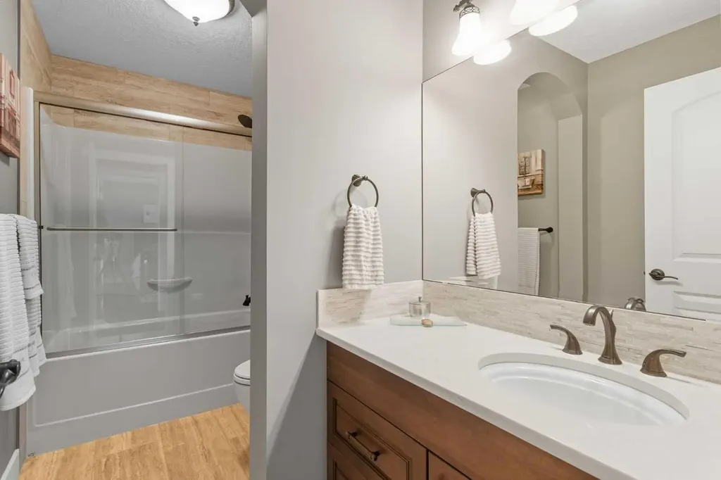 41 Evergreen Mount SW Calgary AB T2Y 0K1
