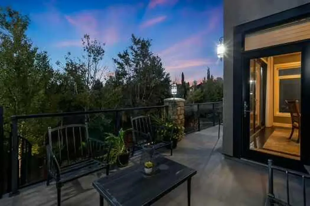 41 Evergreen Mount SW Calgary AB T2Y 0K1