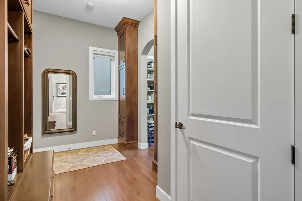 41 Evergreen Mount SW Calgary AB T2Y 0K1