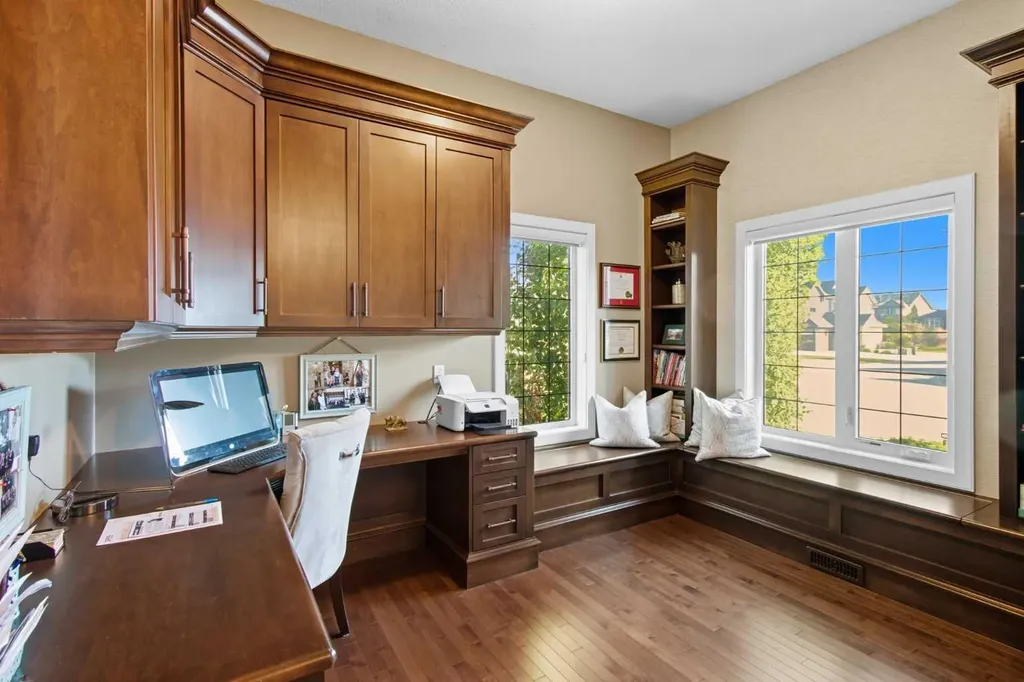 41 Evergreen Mount SW Calgary AB T2Y 0K1