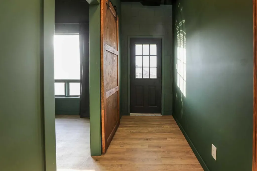 111 4 Avenue Warner AB T0K 2L0