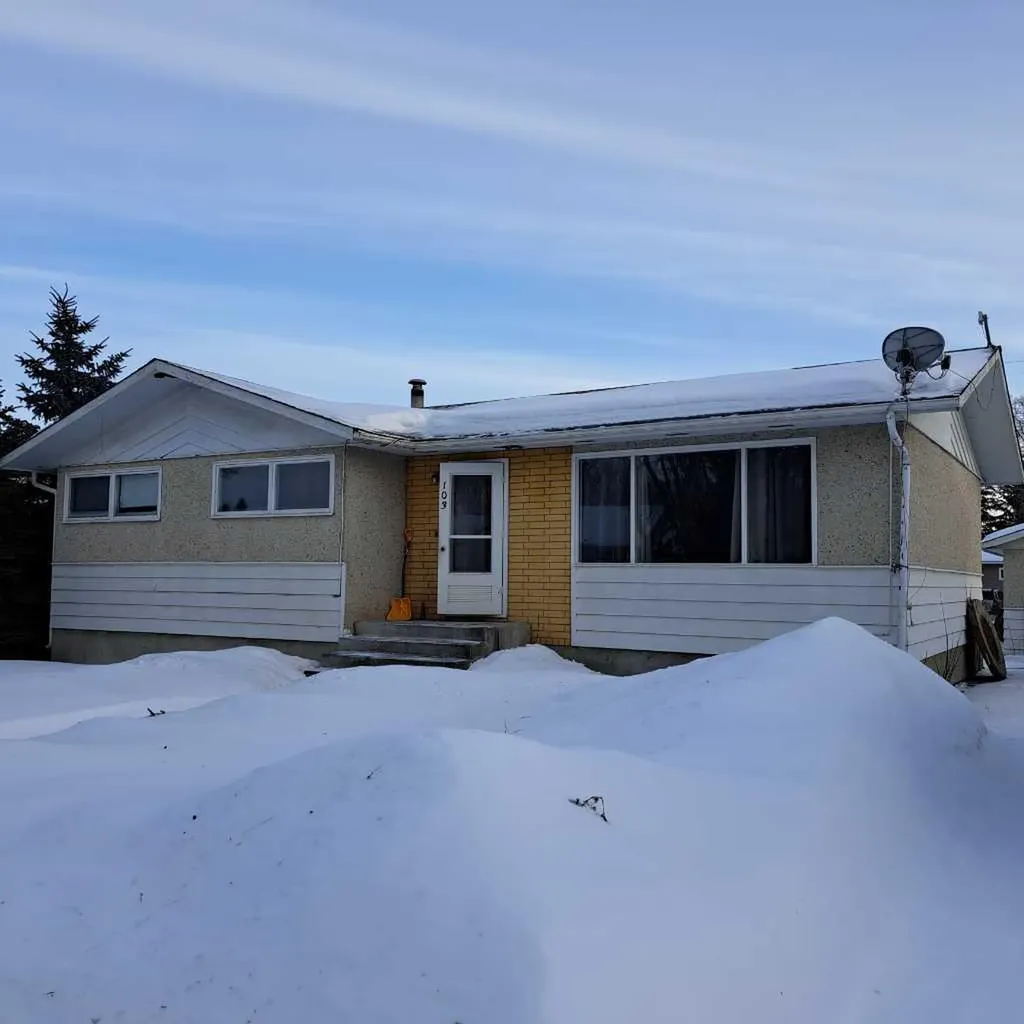 Marwayne AB, 103 1ST Street N