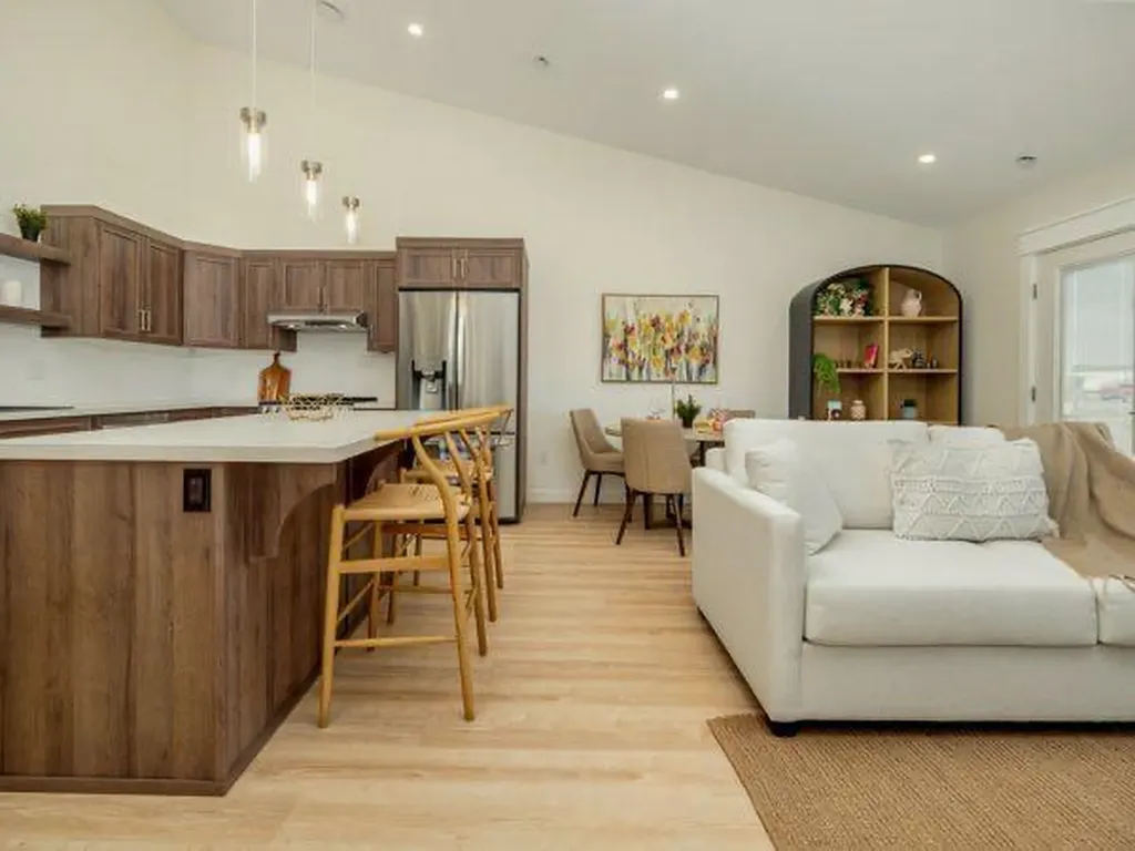 731 7 Avenue W Cardston AB T0K 0K0