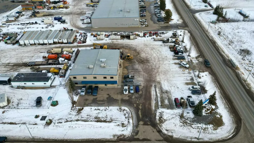 135 & 141 Clearmile Avenue Rural Red Deer County AB T4E 0A1