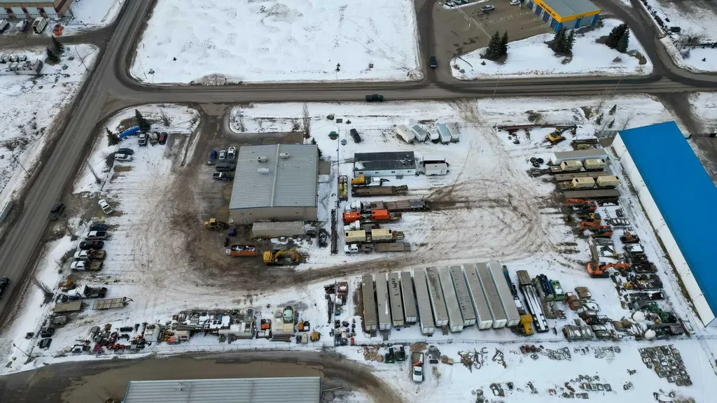 135 & 141 Clearmile Avenue Rural Red Deer County AB T4E 0A1