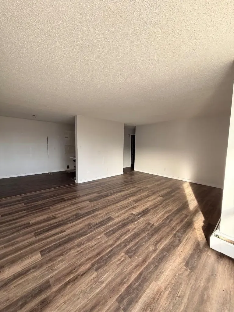 111 Charles Avenue Fort Mcmurray AB t9h 1r3