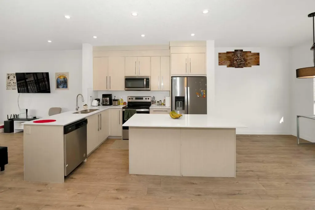 633 Savanna Boulevard NE Calgary AB T3J2K2