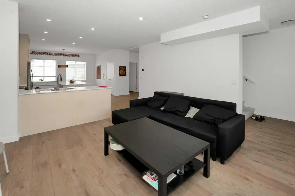 633 Savanna Boulevard NE Calgary AB T3J2K2
