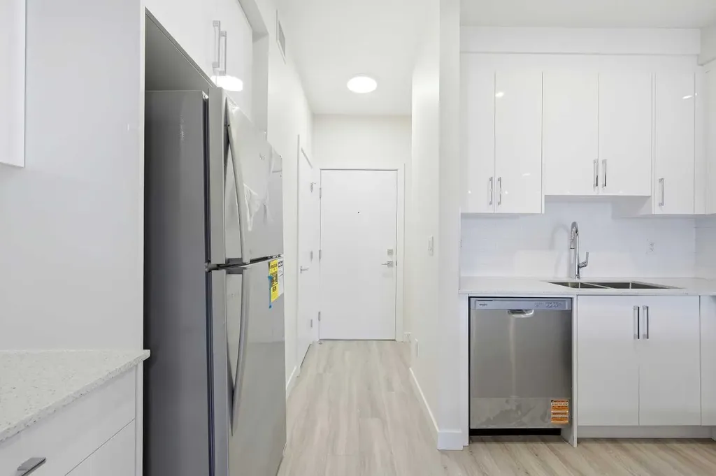 15 Skyview Point Crescent NE Calgary AB T3N 2T1
