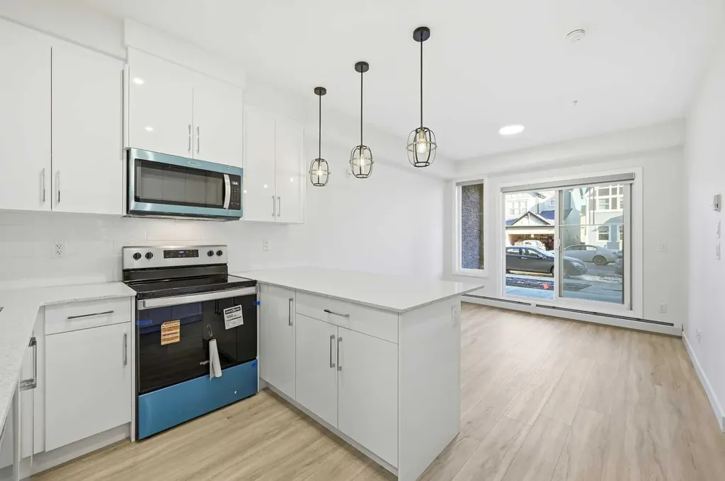 15 Skyview Point Crescent NE Calgary AB T3N 2T1