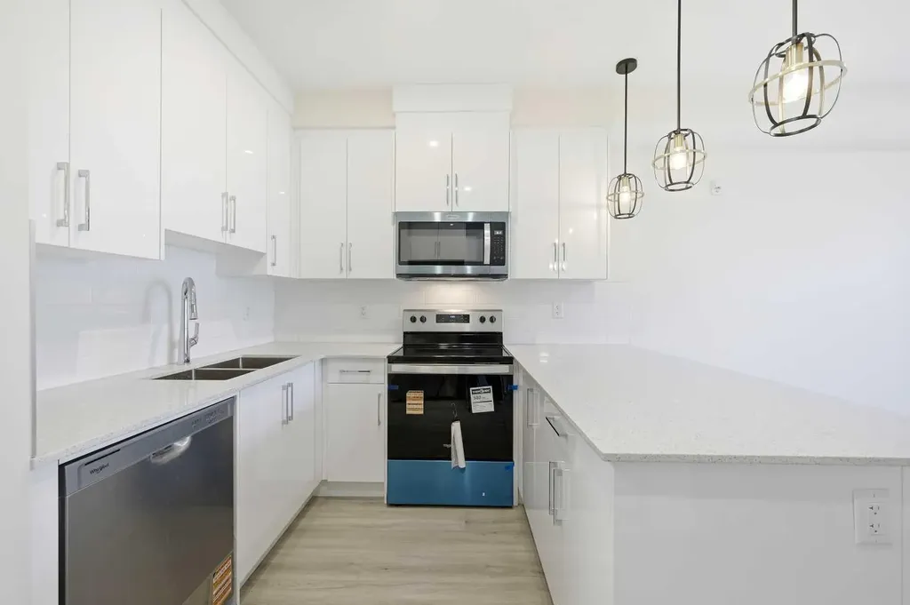 15 Skyview Point Crescent NE Calgary AB T3N 2T1