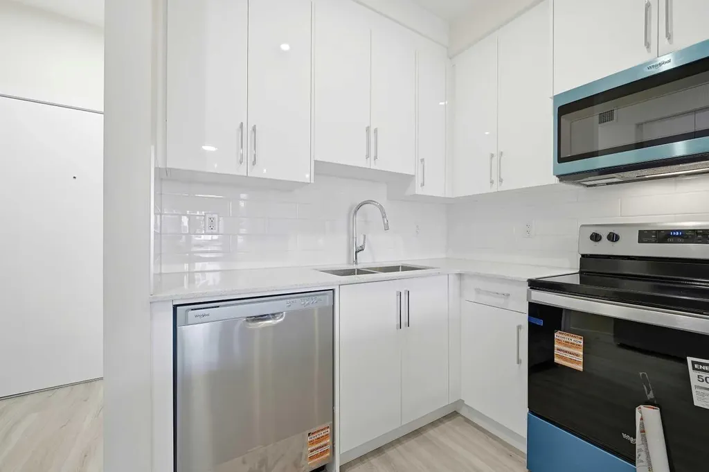 15 Skyview Point Crescent NE Calgary AB T3N 2T1