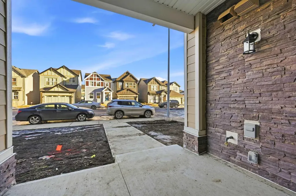 15 Skyview Point Crescent NE Calgary AB T3N 2T1
