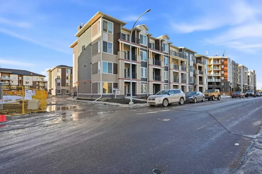 15 Skyview Point Crescent NE Calgary AB T3N 2T1