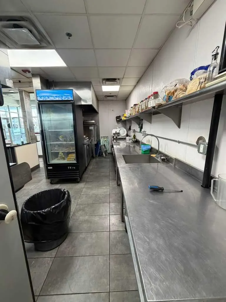 401 Coopers Boulevard SW Airdrie AB T4B 4J3