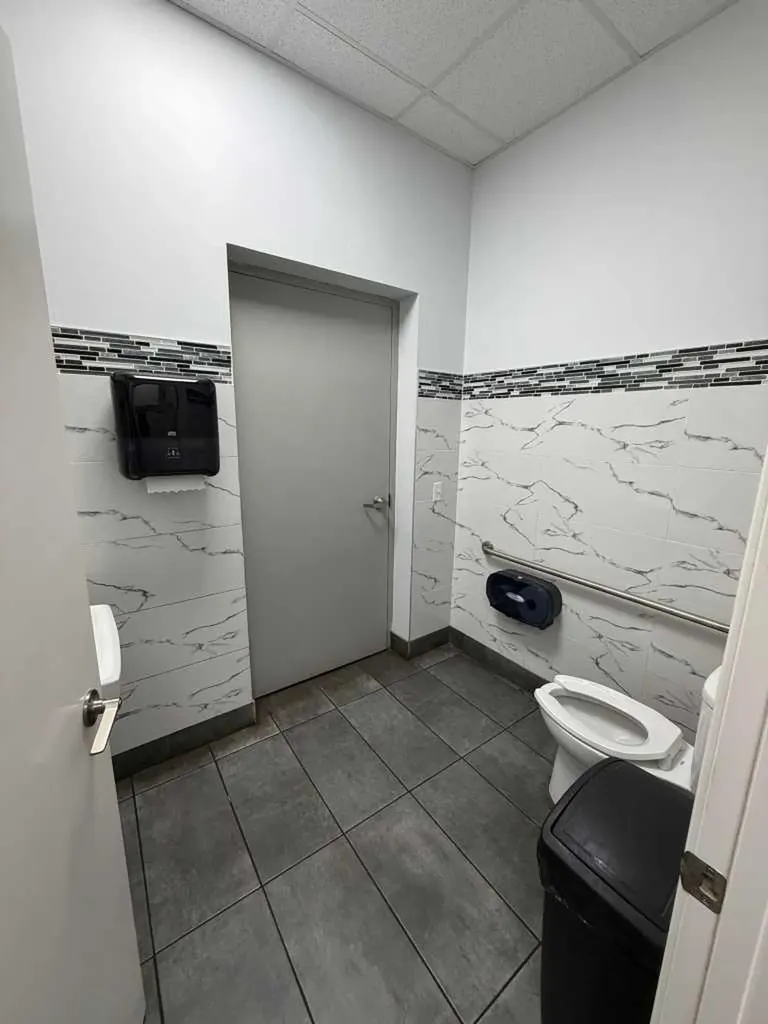401 Coopers Boulevard SW Airdrie AB T4B 4J3