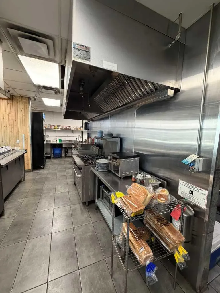 401 Coopers Boulevard SW Airdrie AB T4B 4J3