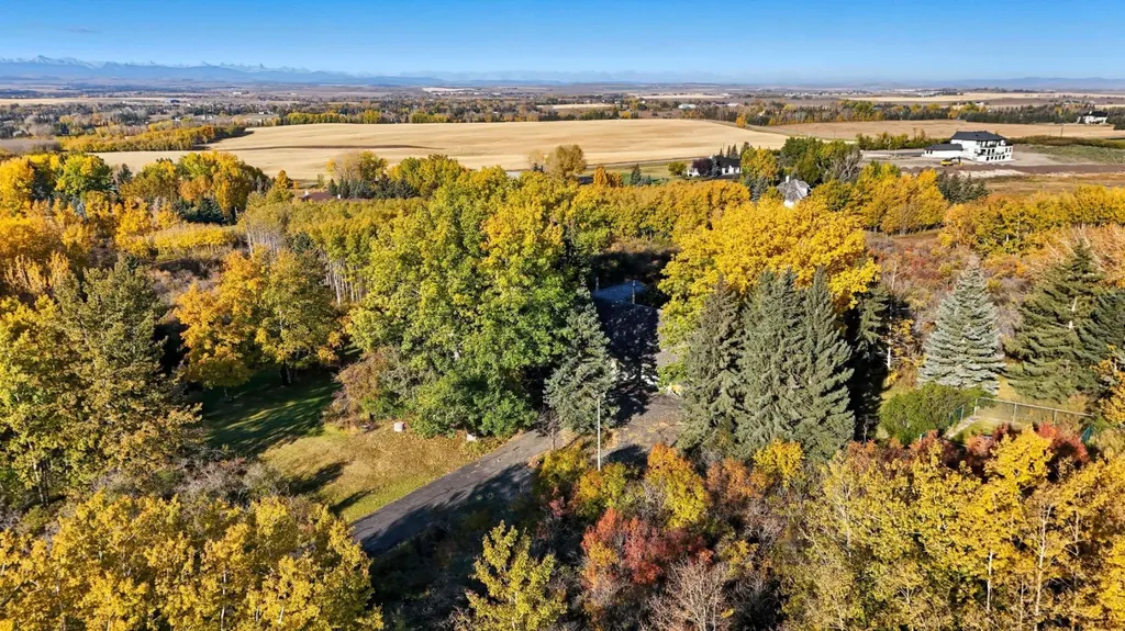 237 Escarpment Drive Rural Rocky View County AB T3Z3M8