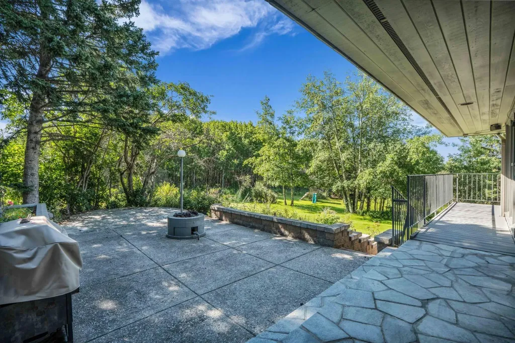 237 Escarpment Drive Rural Rocky View County AB T3Z3M8