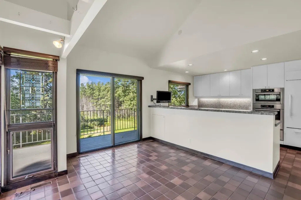 237 Escarpment Drive Rural Rocky View County AB T3Z3M8