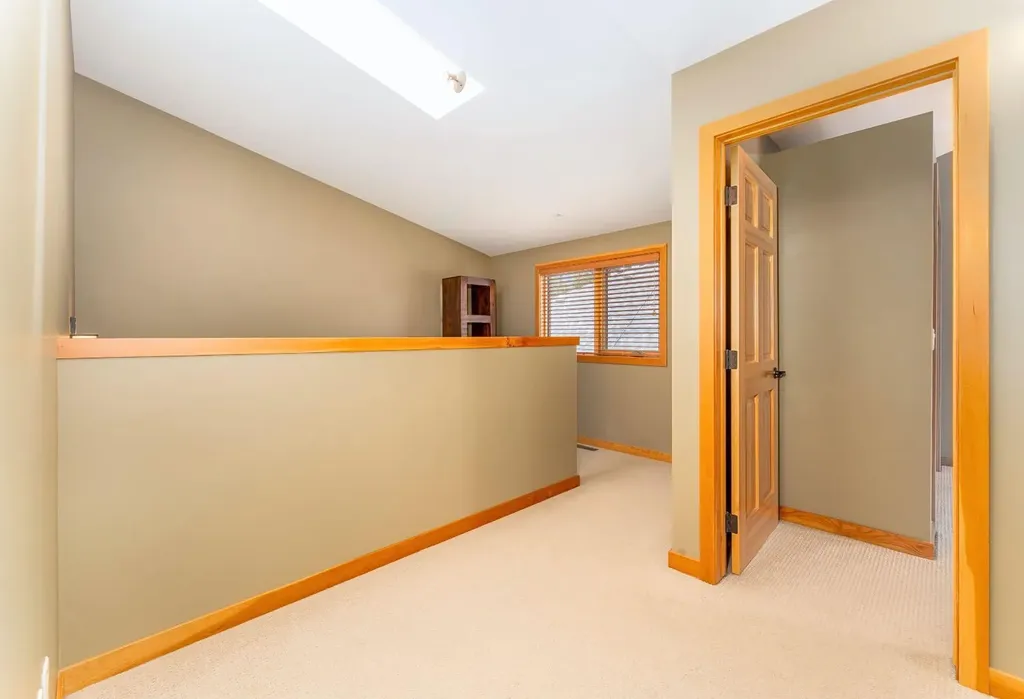 722 3rd Street Canmore AB T1W 2J6