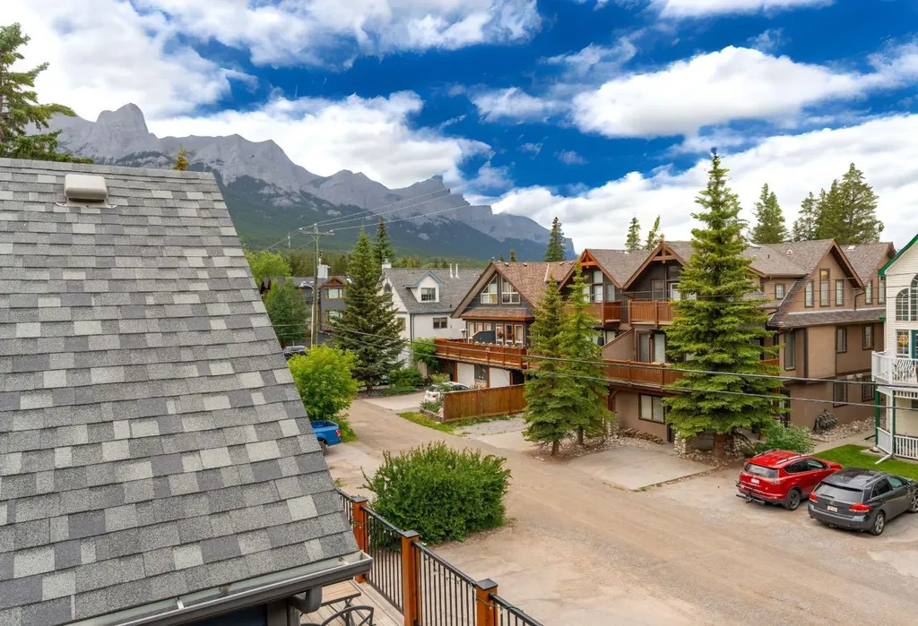 722 3rd Street Canmore AB T1W 2J6