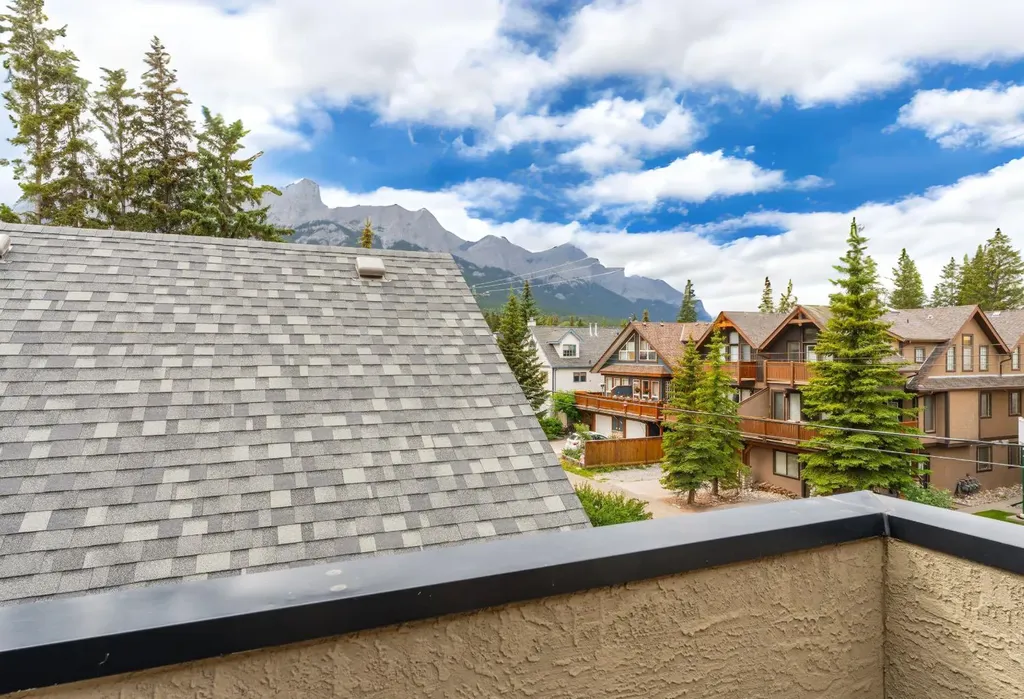 722 3rd Street Canmore AB T1W 2J6