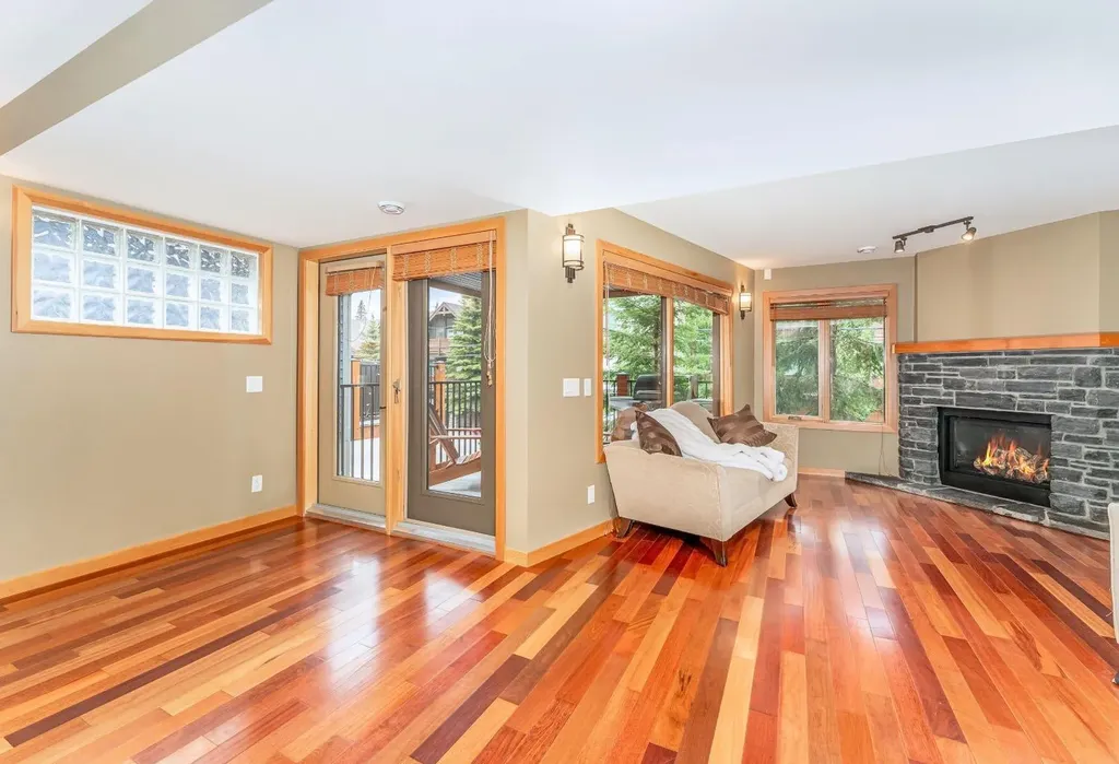 722 3rd Street Canmore AB T1W 2J6
