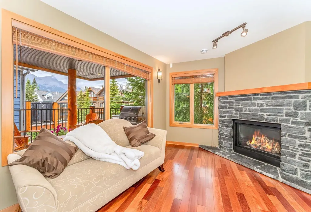 722 3rd Street Canmore AB T1W 2J6