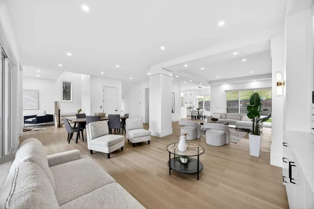 407 Patterson Boulevard SW Calgary AB T3H 3N6
