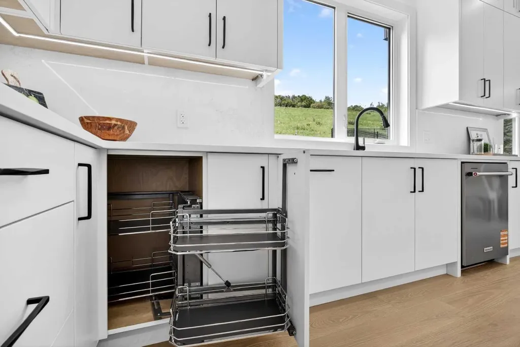 407 Patterson Boulevard SW Calgary AB T3H 3N6