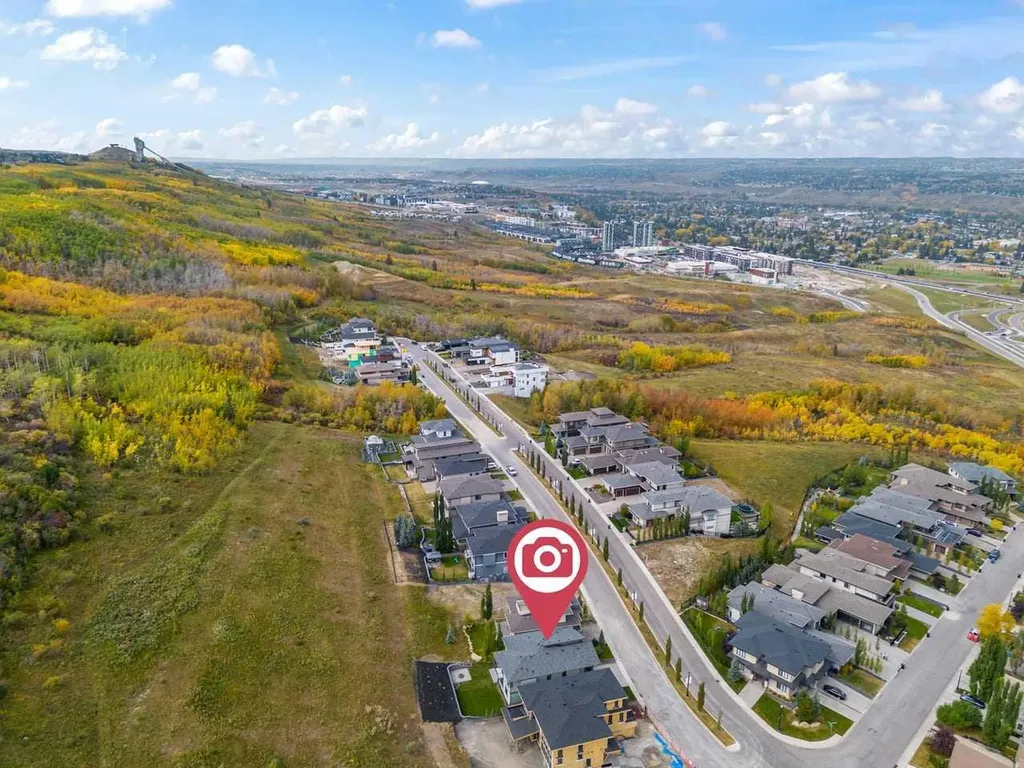 407 Patterson Boulevard SW Calgary AB T3H 3N6