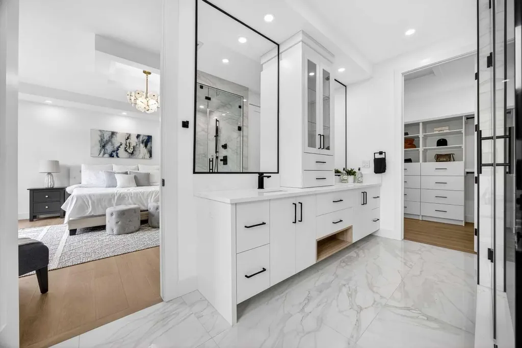 407 Patterson Boulevard SW Calgary AB T3H 3N6