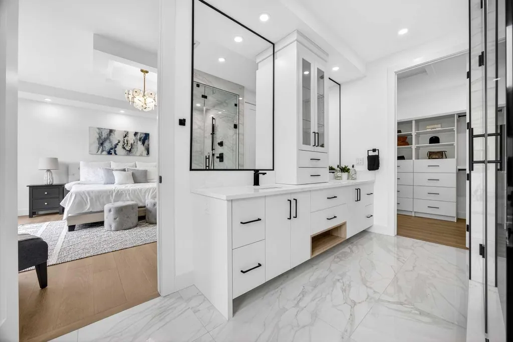 407 Patterson Boulevard SW Calgary AB T3H 3N6