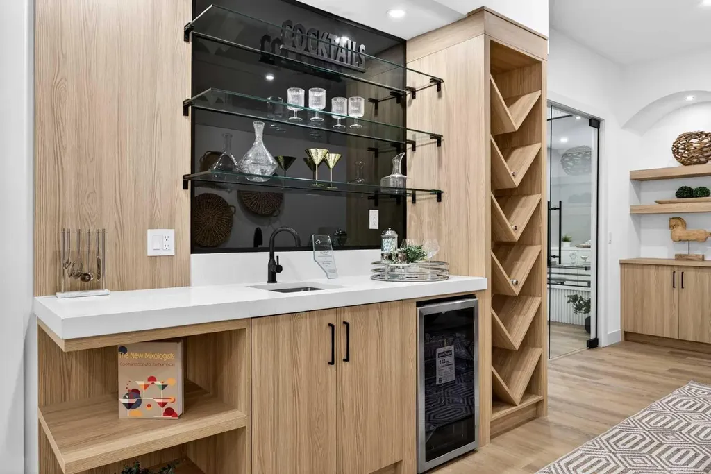 407 Patterson Boulevard SW Calgary AB T3H 3N6