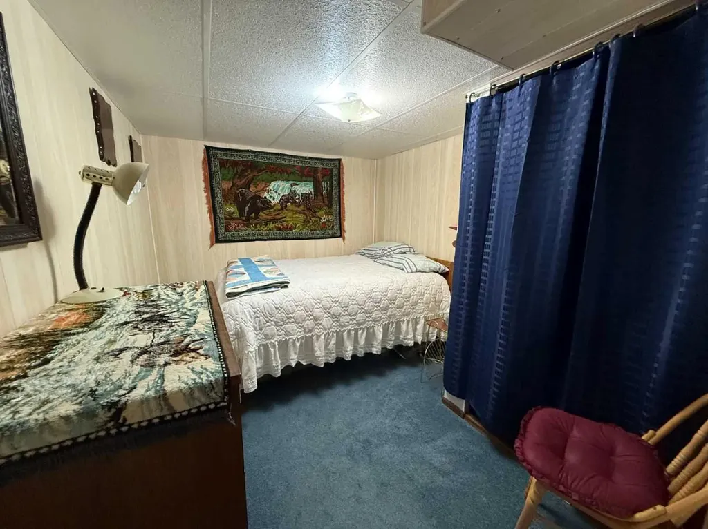 411 6 Avenue W Hanna AB T0J 1P0
