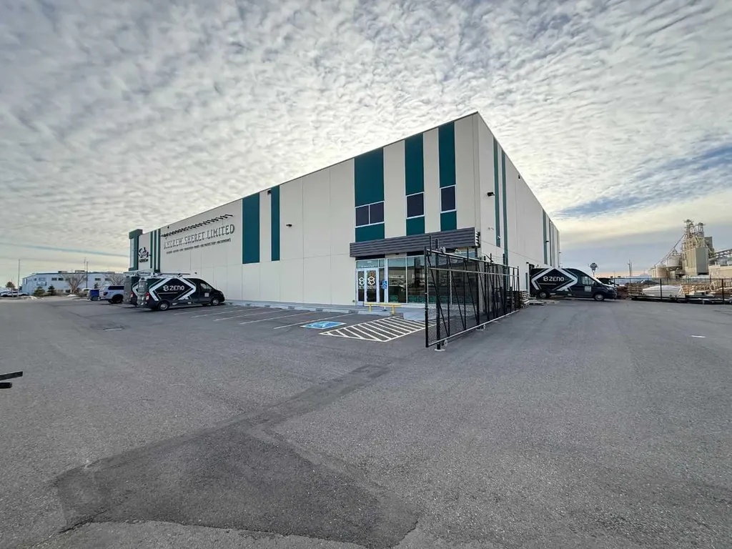 450 39 Street N Lethbridge AB T1H 0C8
