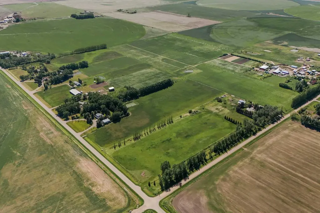 7.76 Acres Township Road 84 Rural Lethbridge County AB T1J 5N7