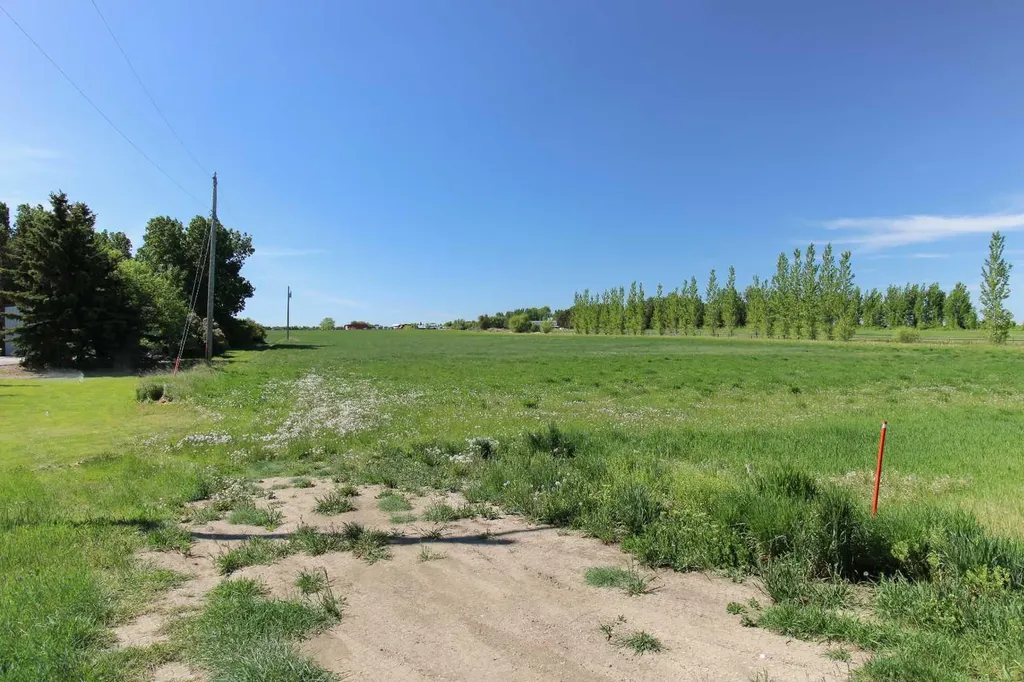 7.76 Acres Township Road 84 Rural Lethbridge County AB T1J 5N7