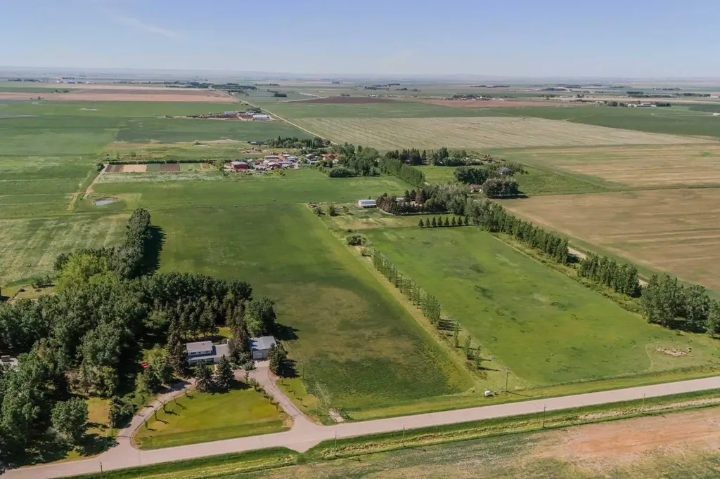 7.76 Acres Township Road 84 Rural Lethbridge County AB T1J 5N7